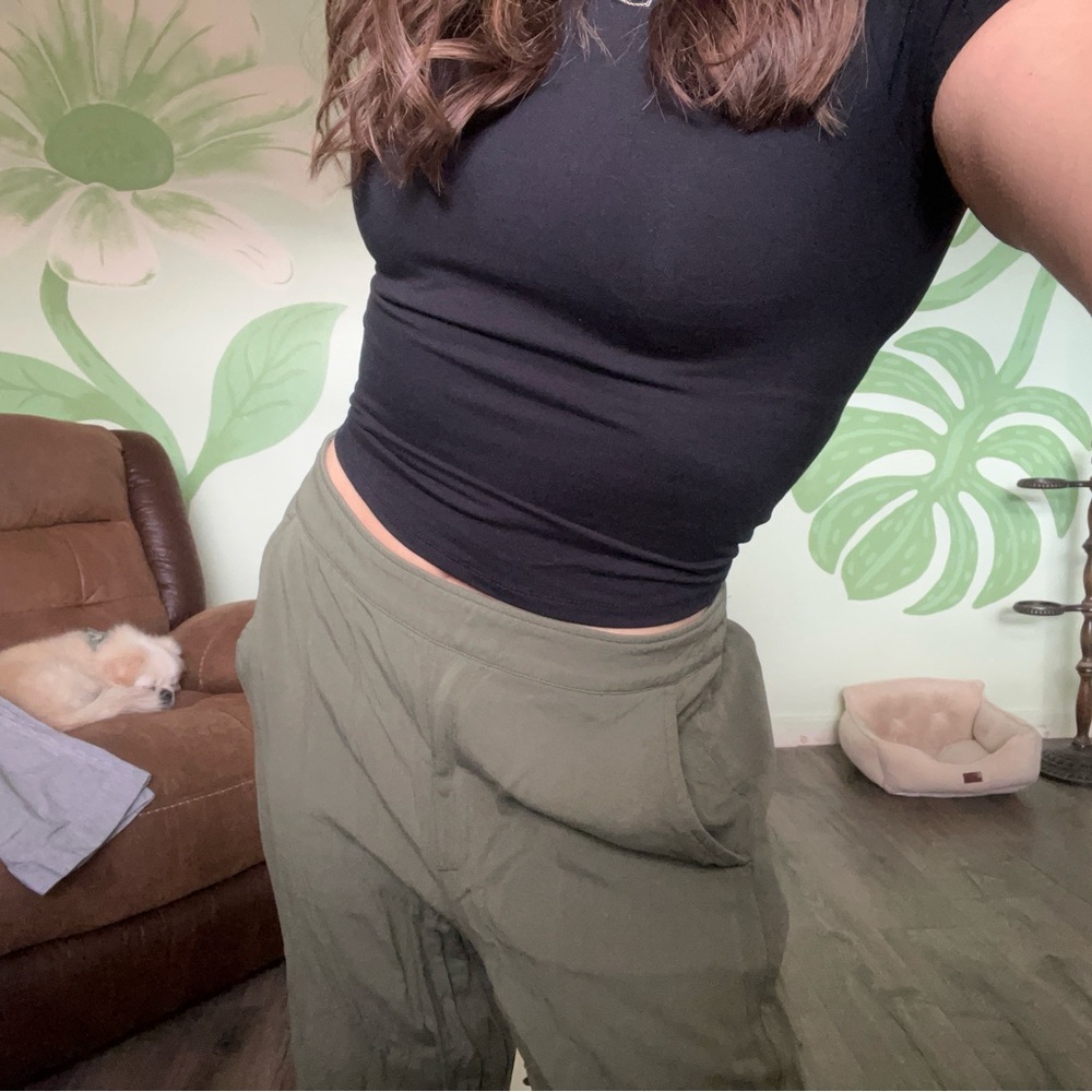 Green wide leg pant